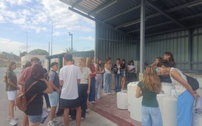 El alumnado del IES Paco Mollá y estudiantes Erasmus+ de Alemania visitan el Ecoparque Fijo de Petrer